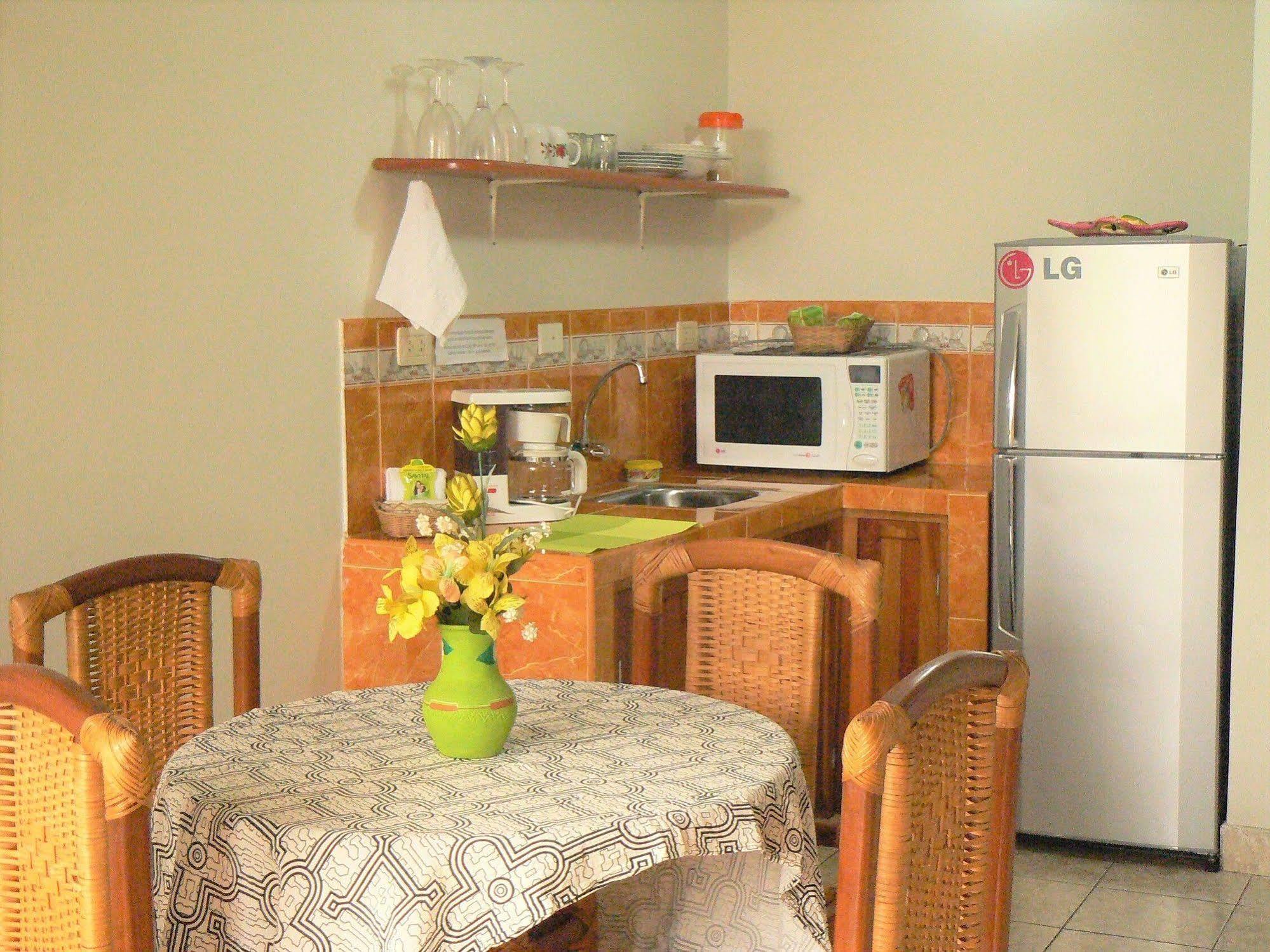 Nativa Apartments Iquitos Esterno foto